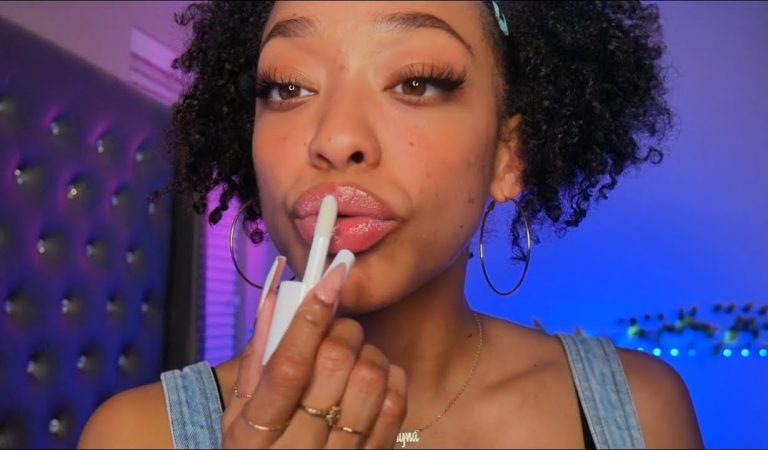ASMR | Applying Lipgloss On Me & You 💋 (Lots Of Upclose Besos) 🫶