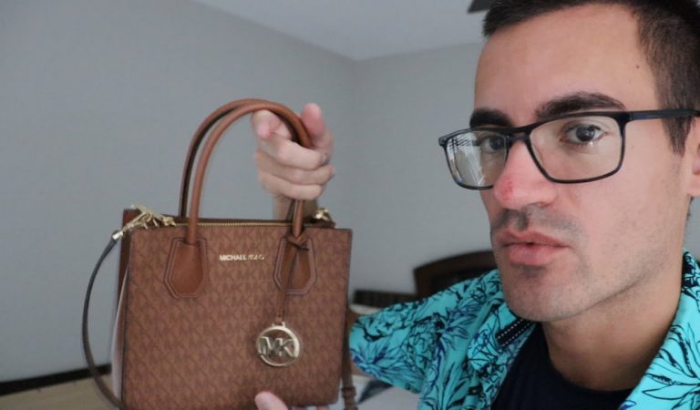 Helping You Shop for Women’s Clothes, Purses, & Shoes (ASMR RolePlay)